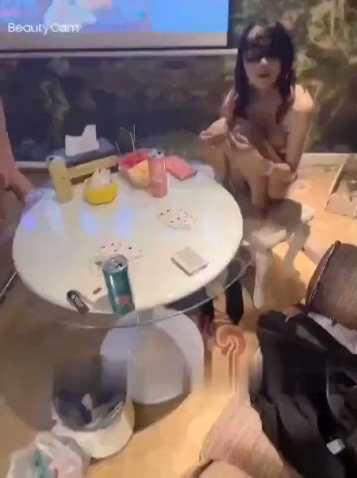 这点老公在旁边看的很刺激的呀