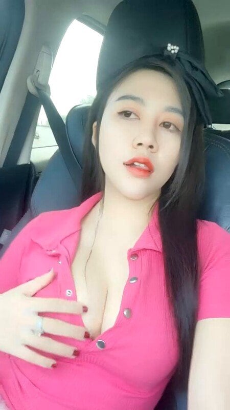 从家中阳台到户外野战还要车震极品尤物御姐美乳彻底放飞了自我_1.