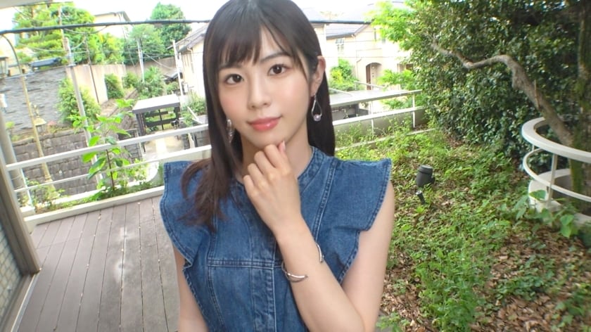 SIRO-4946 [手淫狂] 一个爱手淫的美少女，有时一整天都结束了。在镜头前，一边吹箫一边做爱……任何情况下，我都不会放过撞到我的电动按摩机！网络上的AV应用→AV体验拍摄1867